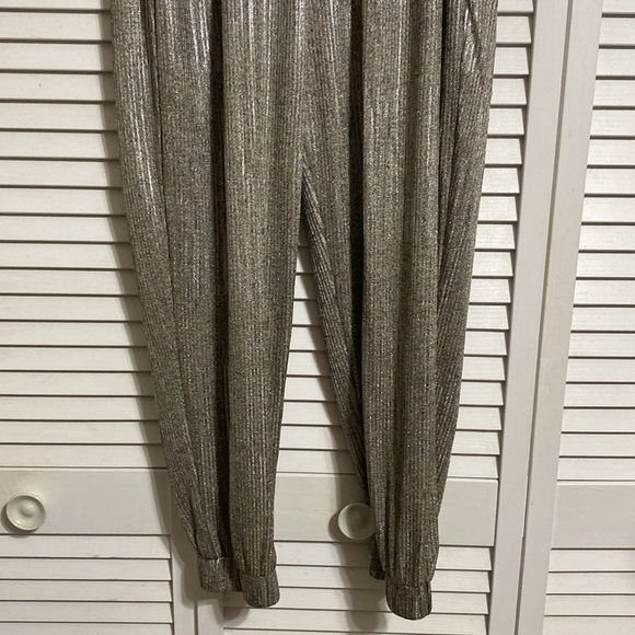 Bishop + Young Anthropologie Women's Pants  Gold Shimmer Textured - Picture 3 of 8